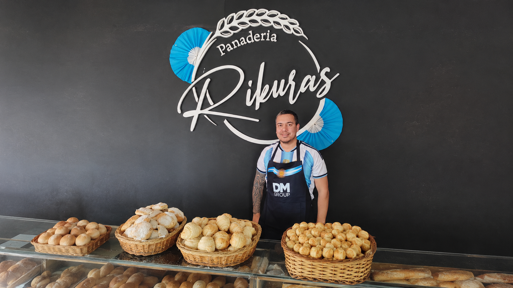 Emilio R. Rodríguez, panadería Rikuras
