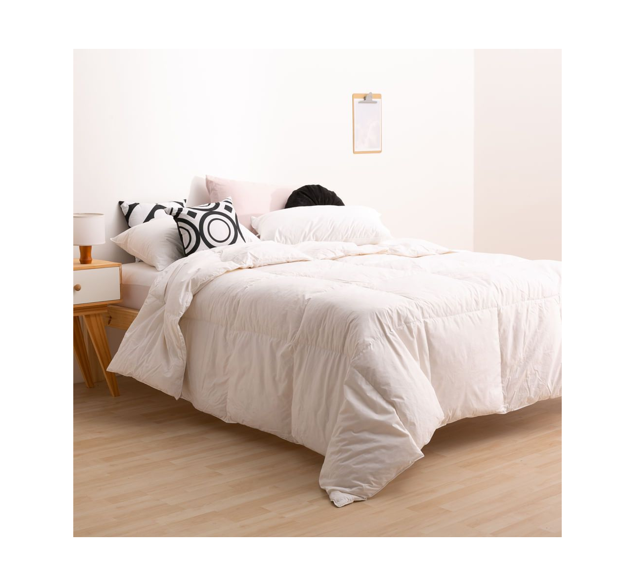 ACOLCHADO DE PLUMAS ORO KING BLANCO CASABLANCA