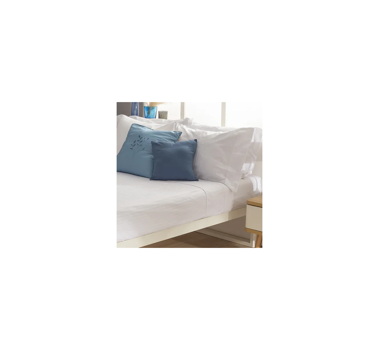 JUEGO SABANA 250 HILOS INSPIRA PLUS QUEEN BLANCO CASABLANCA